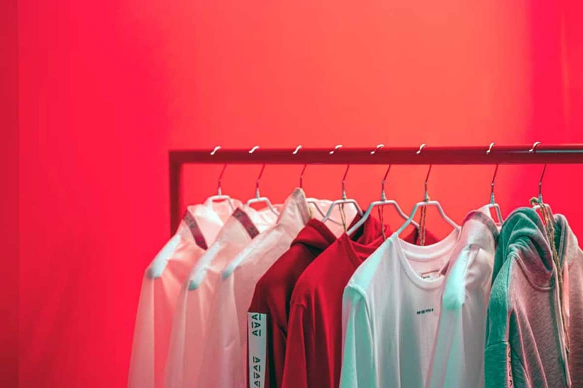 Альфа-банк открыл первый магазин брендированной одежды