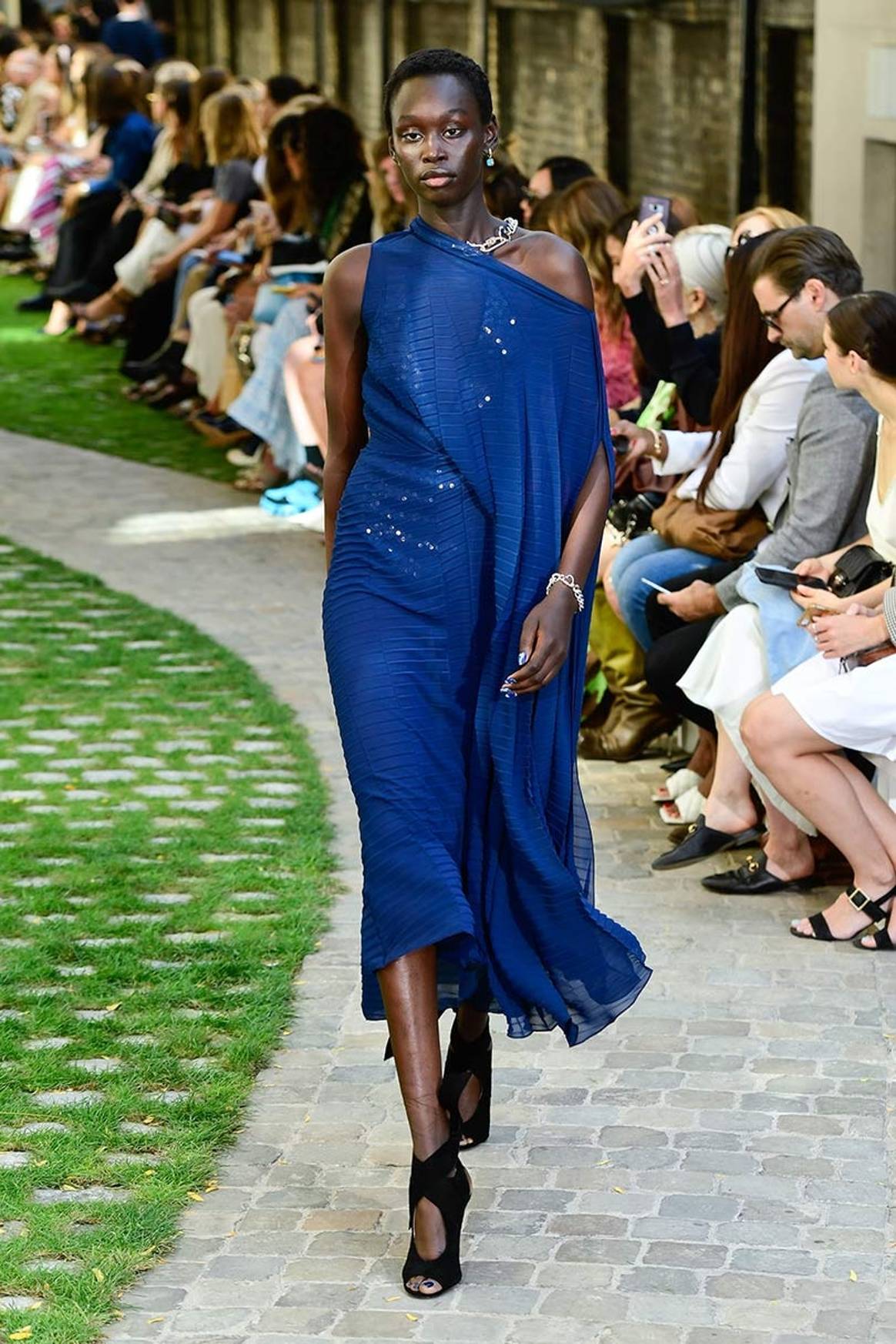 Gespot op de catwalk: Pantone’s modekleuren lente/zomer 2020 New York Fashion Week