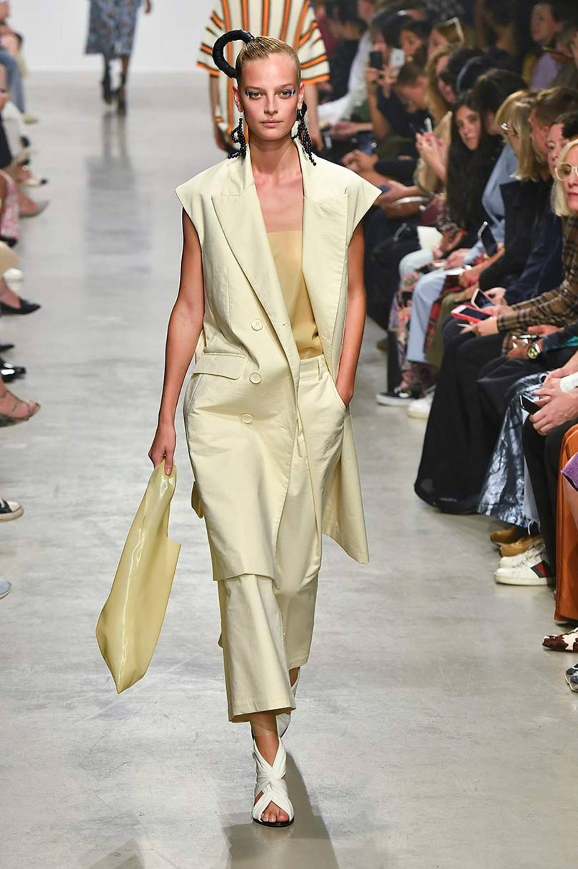 Gespot op de catwalk: Pantone’s modekleuren lente/zomer 2020 New York Fashion Week