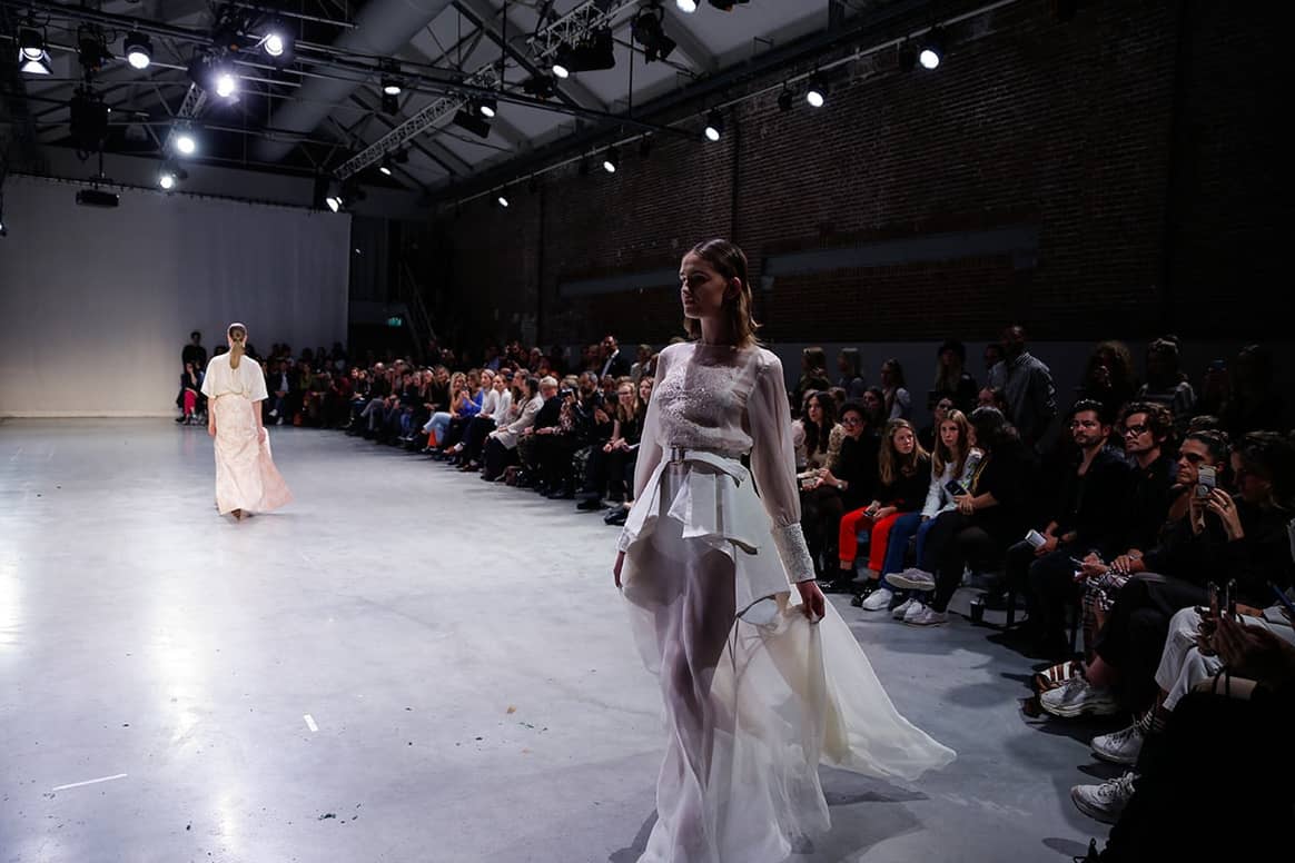 Jonge ontwerpers Sharita Karsten, Tim Dekkers en Weiyu Hung showen op Dutch Sustainable Fashion Week