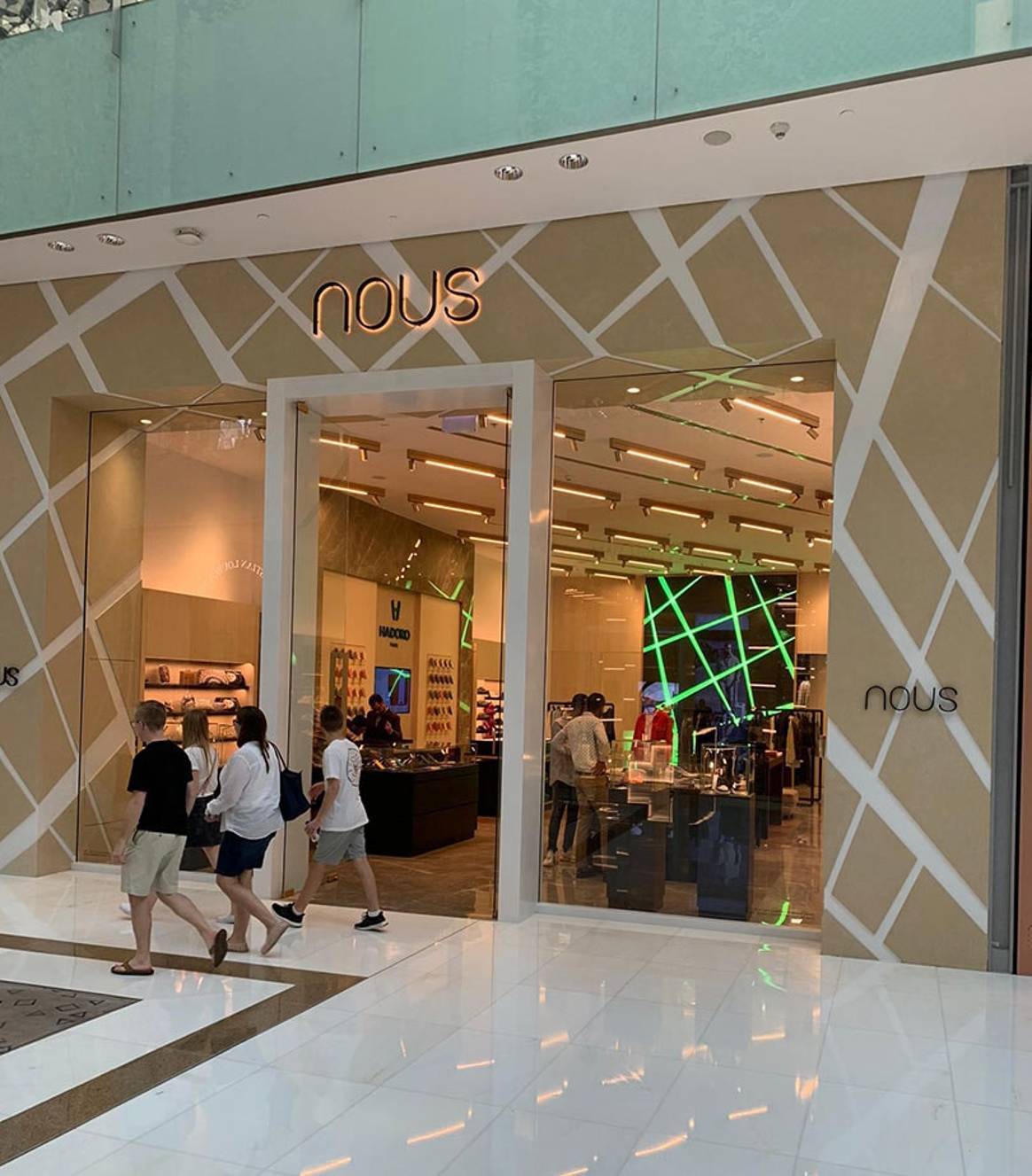 En images : le concept store « Nous » débarque à Dubaï