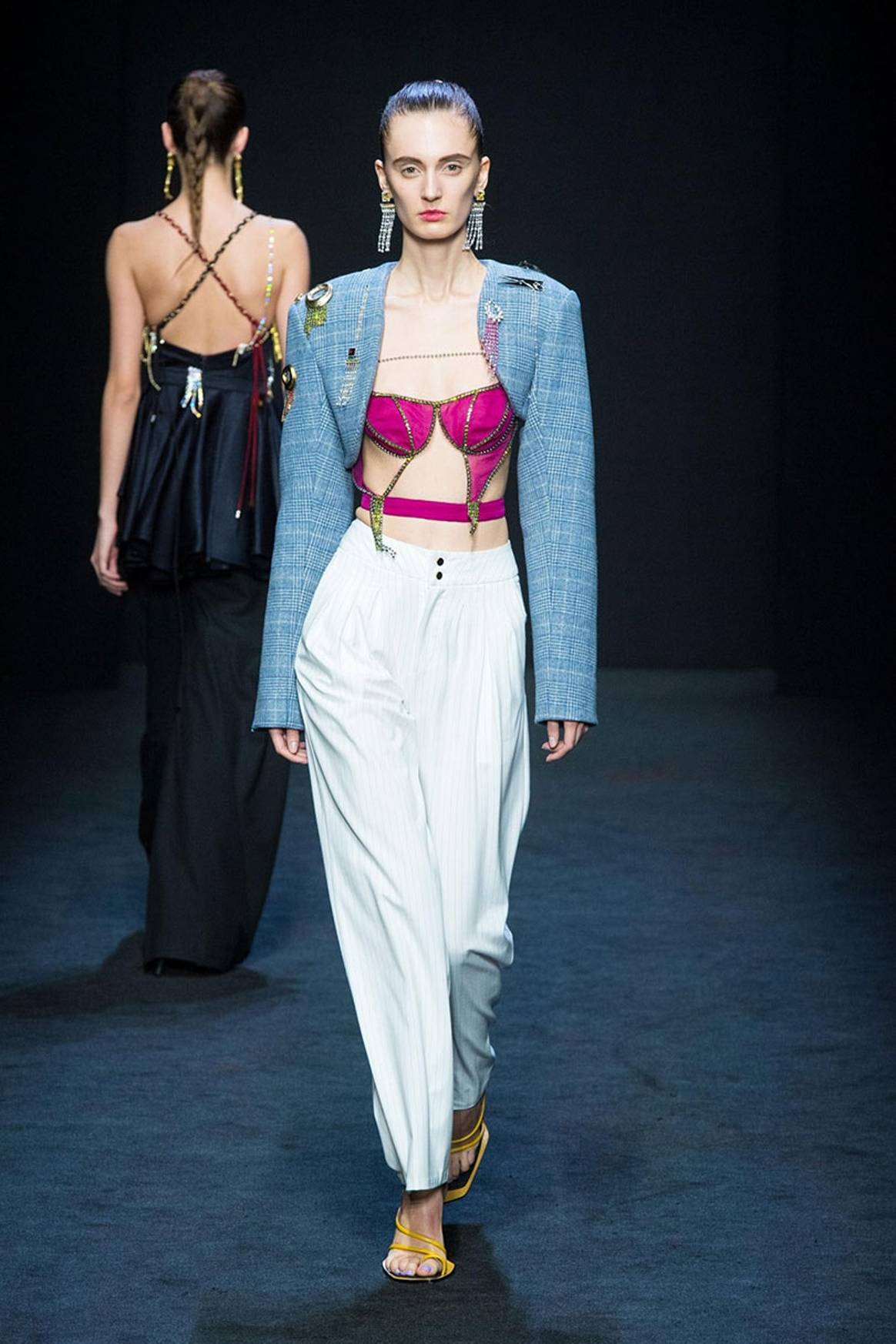 Milano moda donna al via ieri con la sfilata del cinese Han Wen