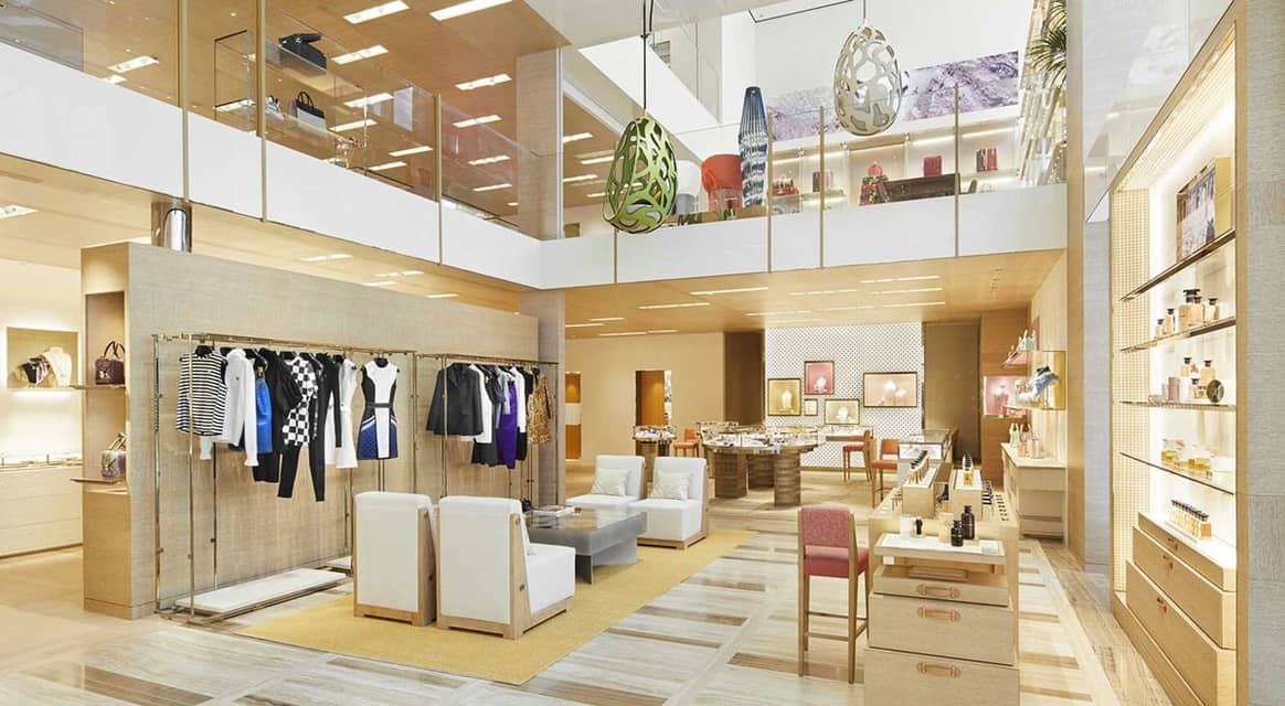 Así es la primera tienda Louis Vuitton con restaurante y cafetería