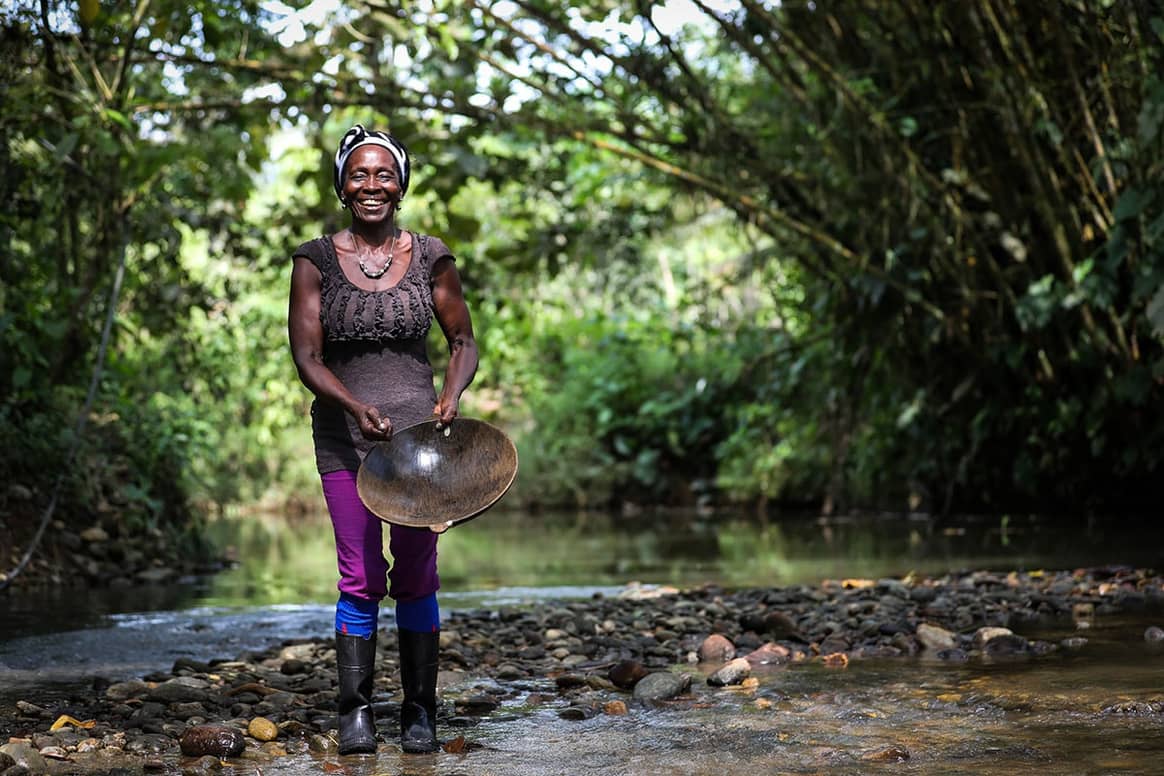 Chopard arbeitet zur Goldgewinnung mit den Barequeros in Kolumbien zusammen