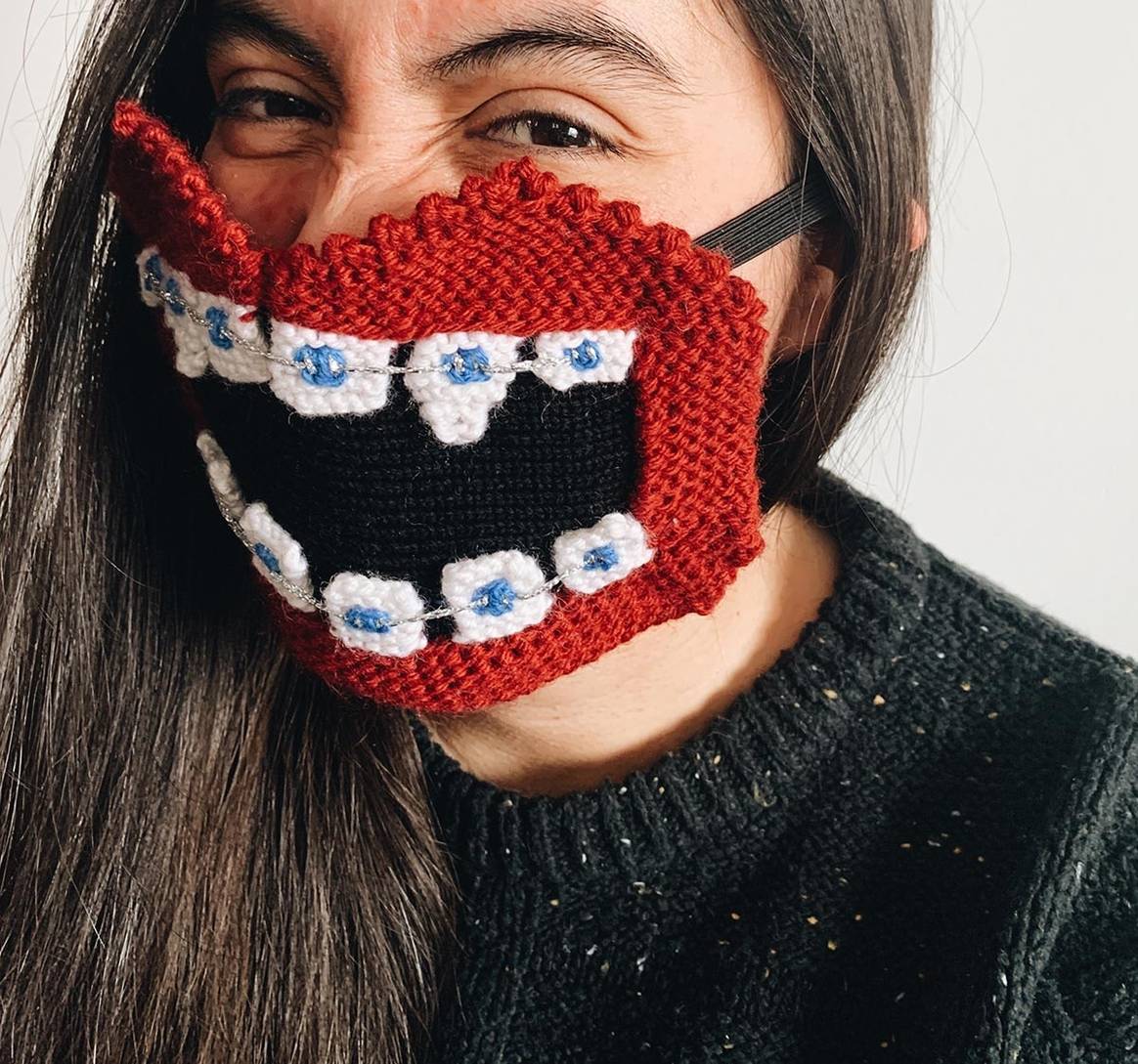 Les langues se délient sur les masques excentriques d'une designer islandaise