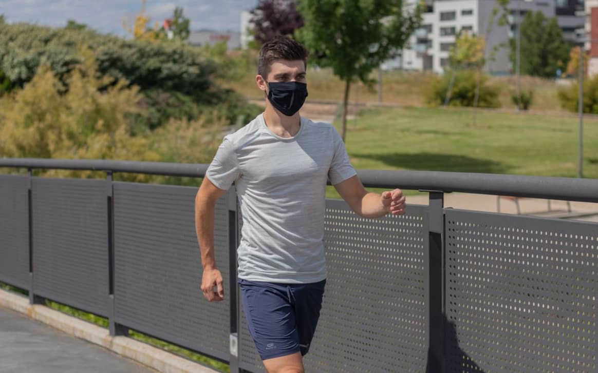 Decathlon lance ses premiers masques de sport réutilisables et 100 pour cent recyclables