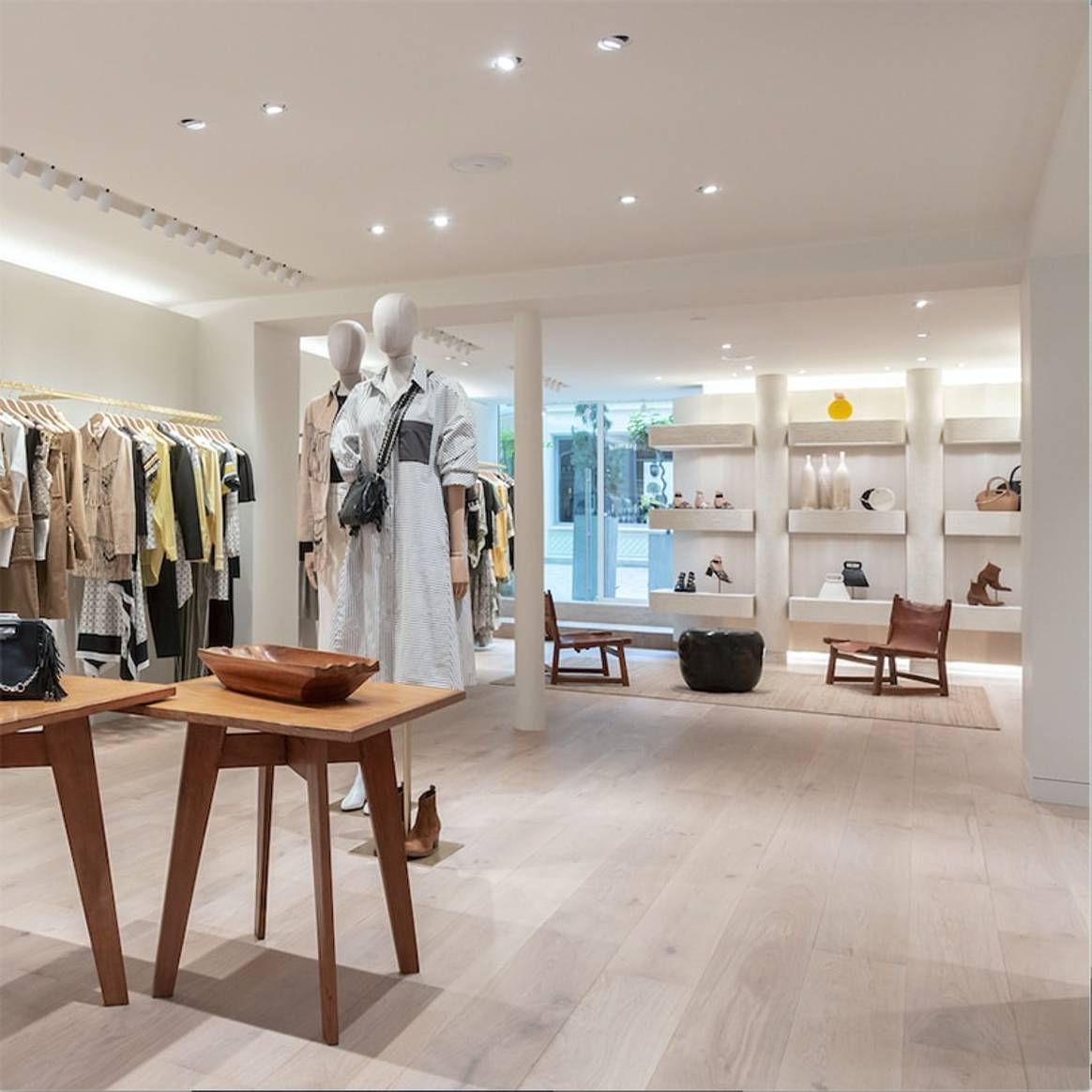 En images : découvrez la nouvelle boutique Maje rue Saint-Honoré