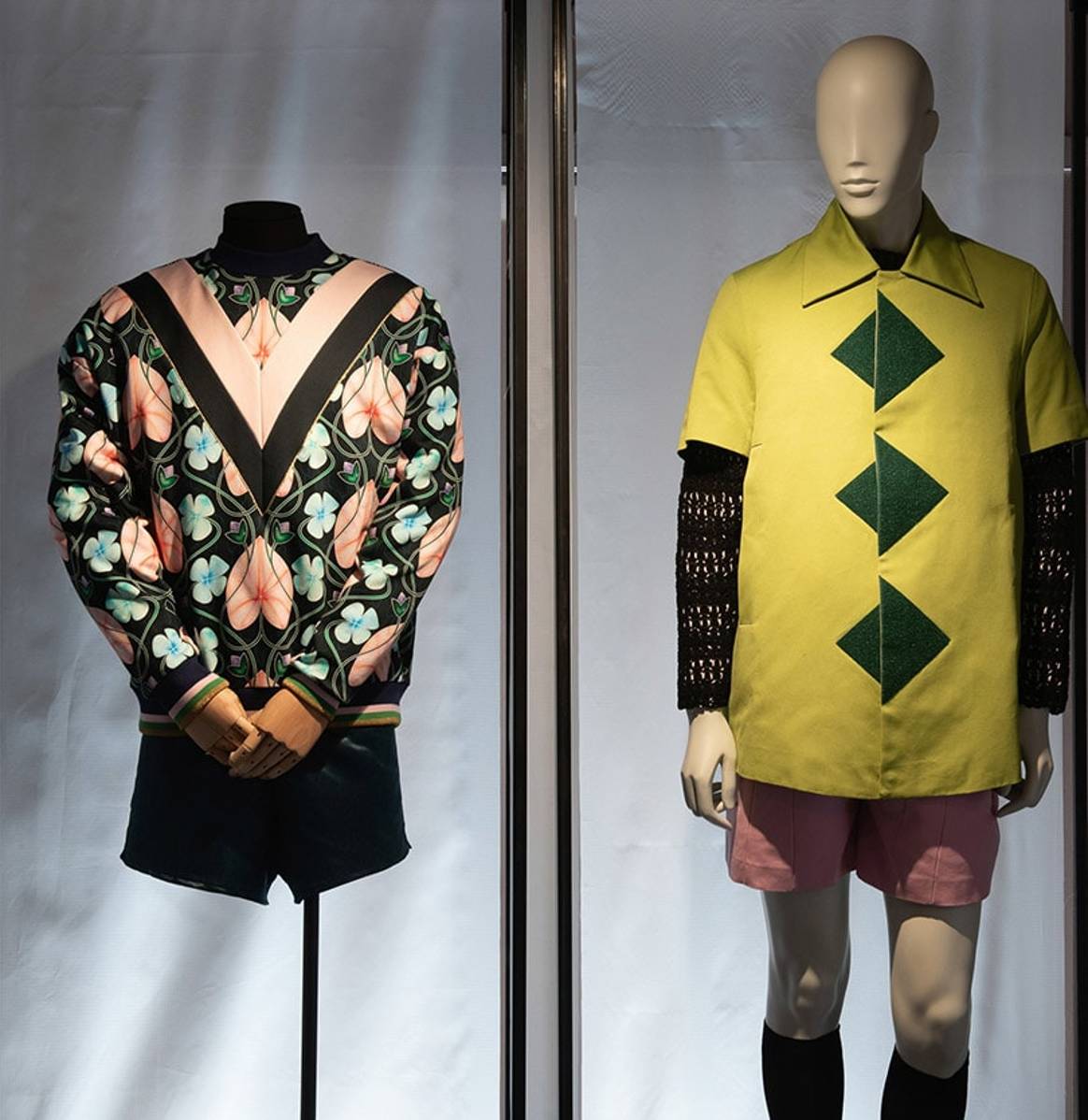 Binnenkijken: De ‘Masculinities’ tentoonstelling in het Mode- en Kantmuseum