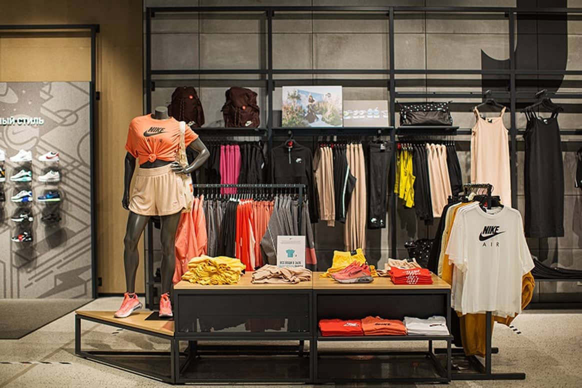 Inventive Retail Group выкупает магазины Nike у конкурента