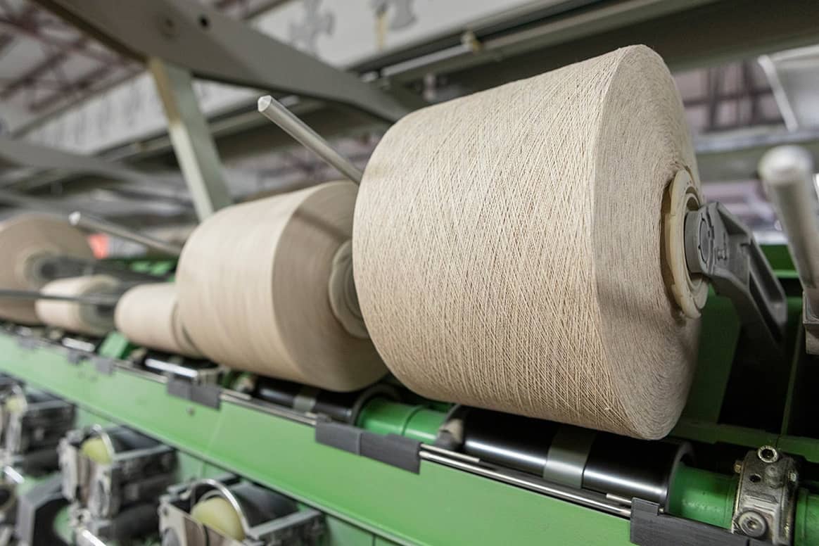Hilaturas Belda Lloréns crea el hilo de algodón de color más sostenible del mercado: sin tintes y sin agua