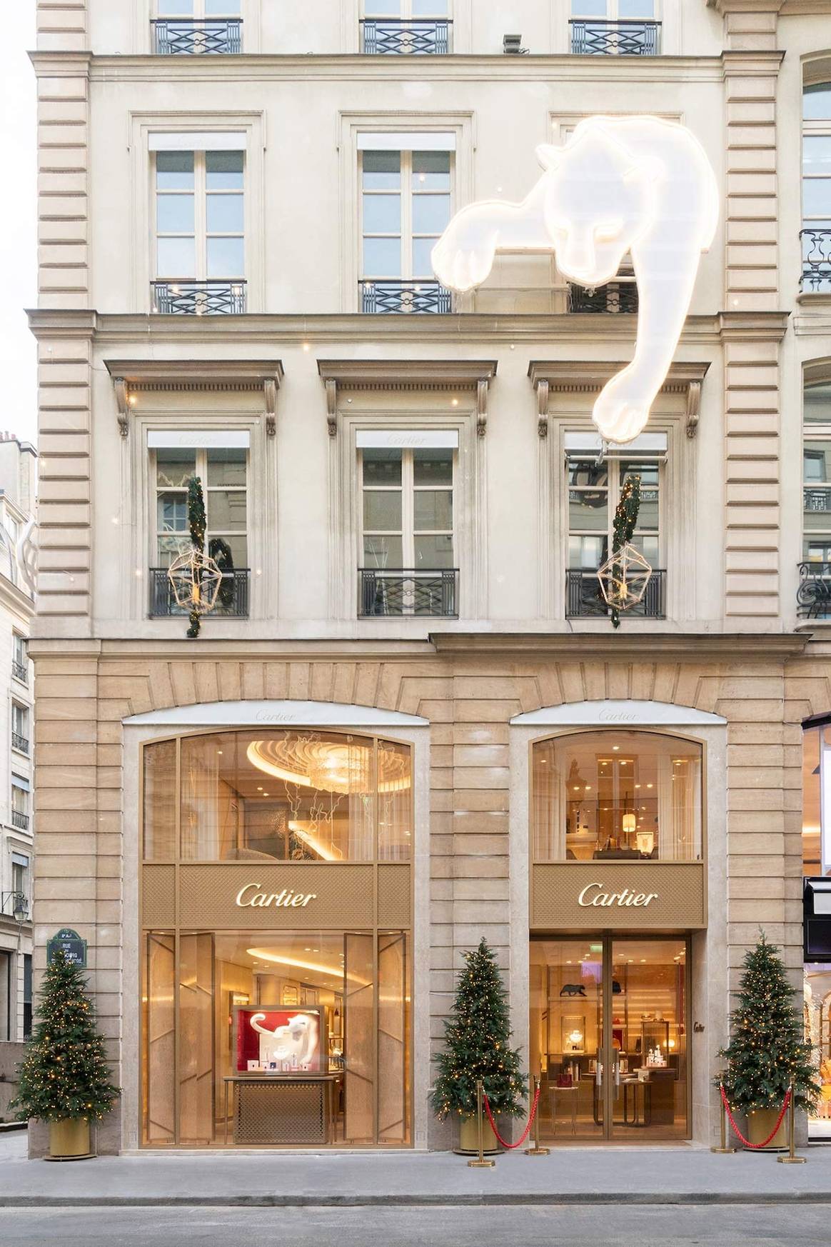 Cartier métamorphose sa boutique du Faubourg-Saint-Honoré