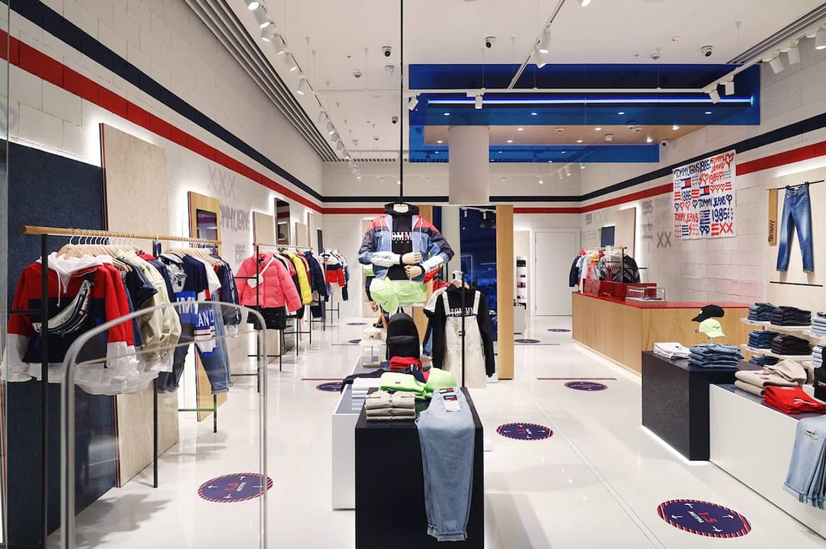 Новый магазин Tommy Jeans открылся в ТЦ "Авиапарк"