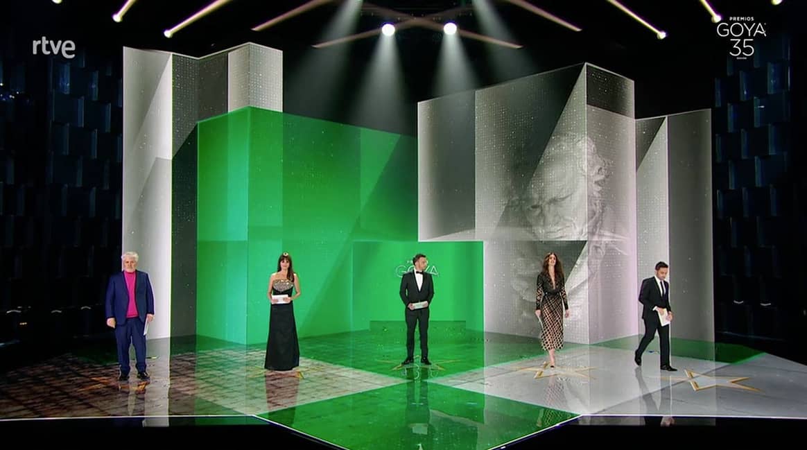 Penélope Cruz vuelve a apostar por Chanel para la ceremonia de los Premios Goya