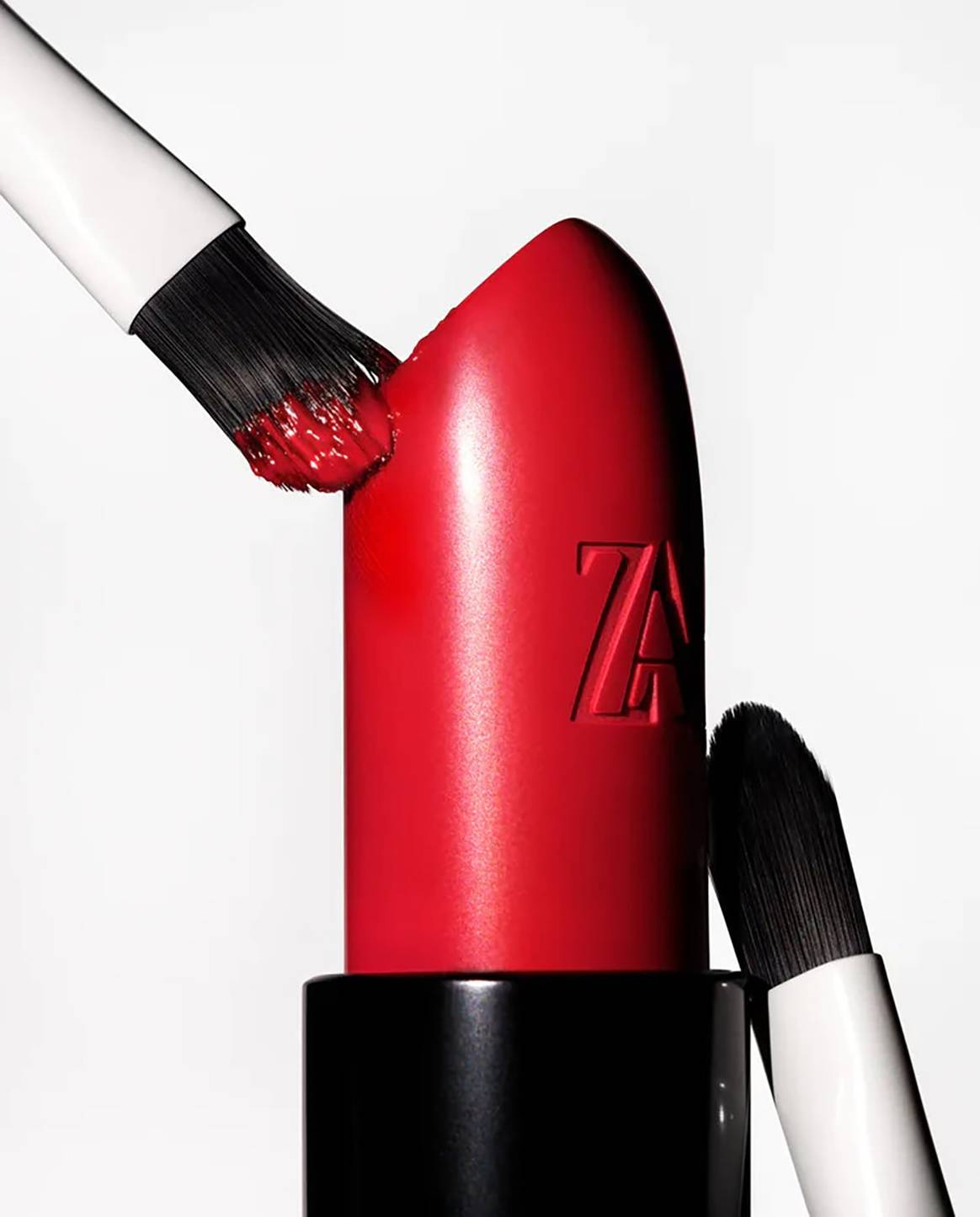 Con sección propia, envases recargables y de aspiración inclusiva: Inditex lanza “Zara Beauty”, la línea cosmética de Zara