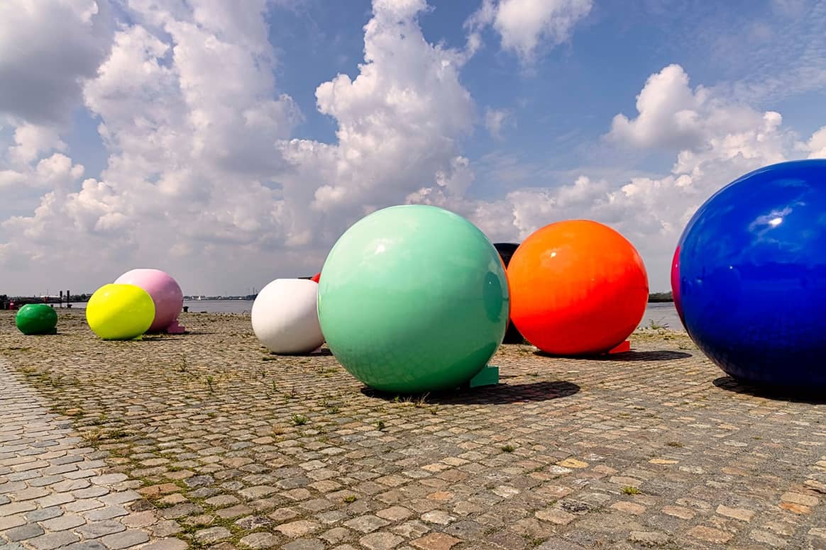 MoMu and Royal Academy of Fine Arts Antwerp celebrate reopening with “Fashion Balls”