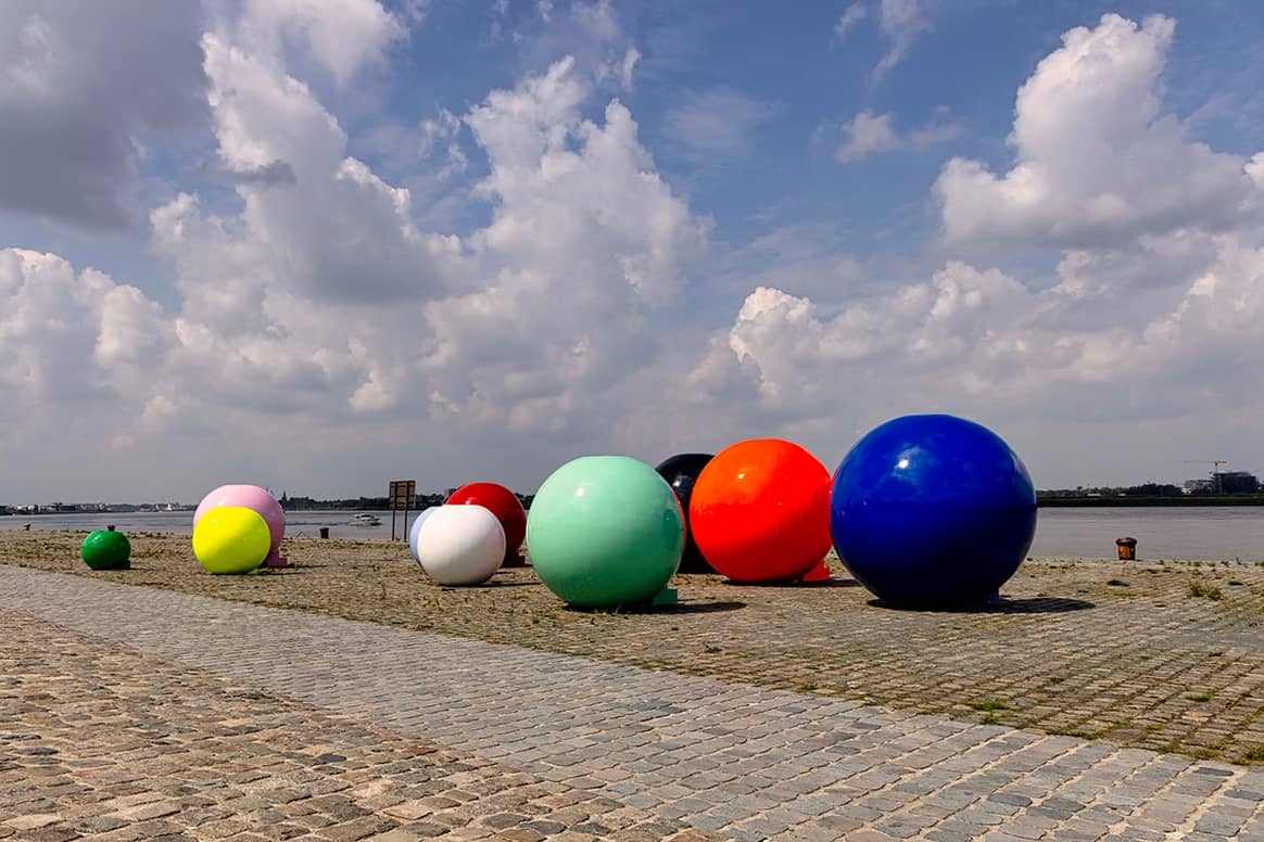 MoMu and Royal Academy of Fine Arts Antwerp celebrate reopening with “Fashion Balls”