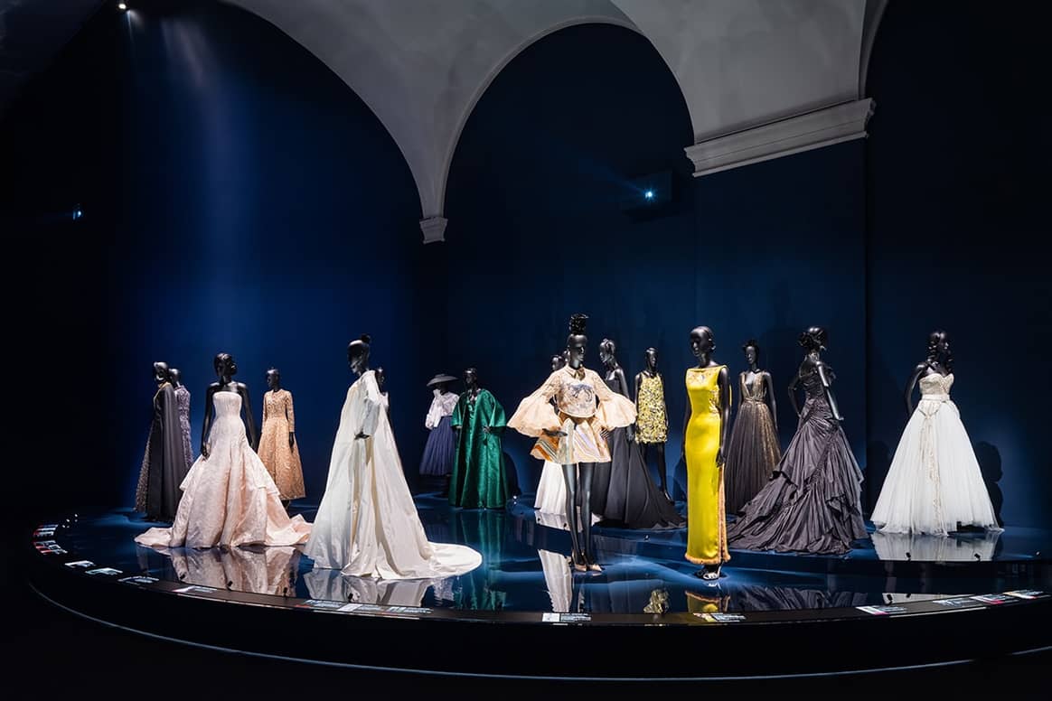 In Bildern: New Yorker Brooklyn Museum feiert Mode-Designer Christian Dior