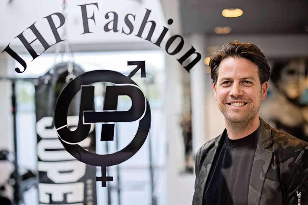 Klaar voor de piekperiode: JHP Fashion biedt Same Day delivery van Trunkrs aan en behaalt daarmee dagelijks 40% meer conversie
