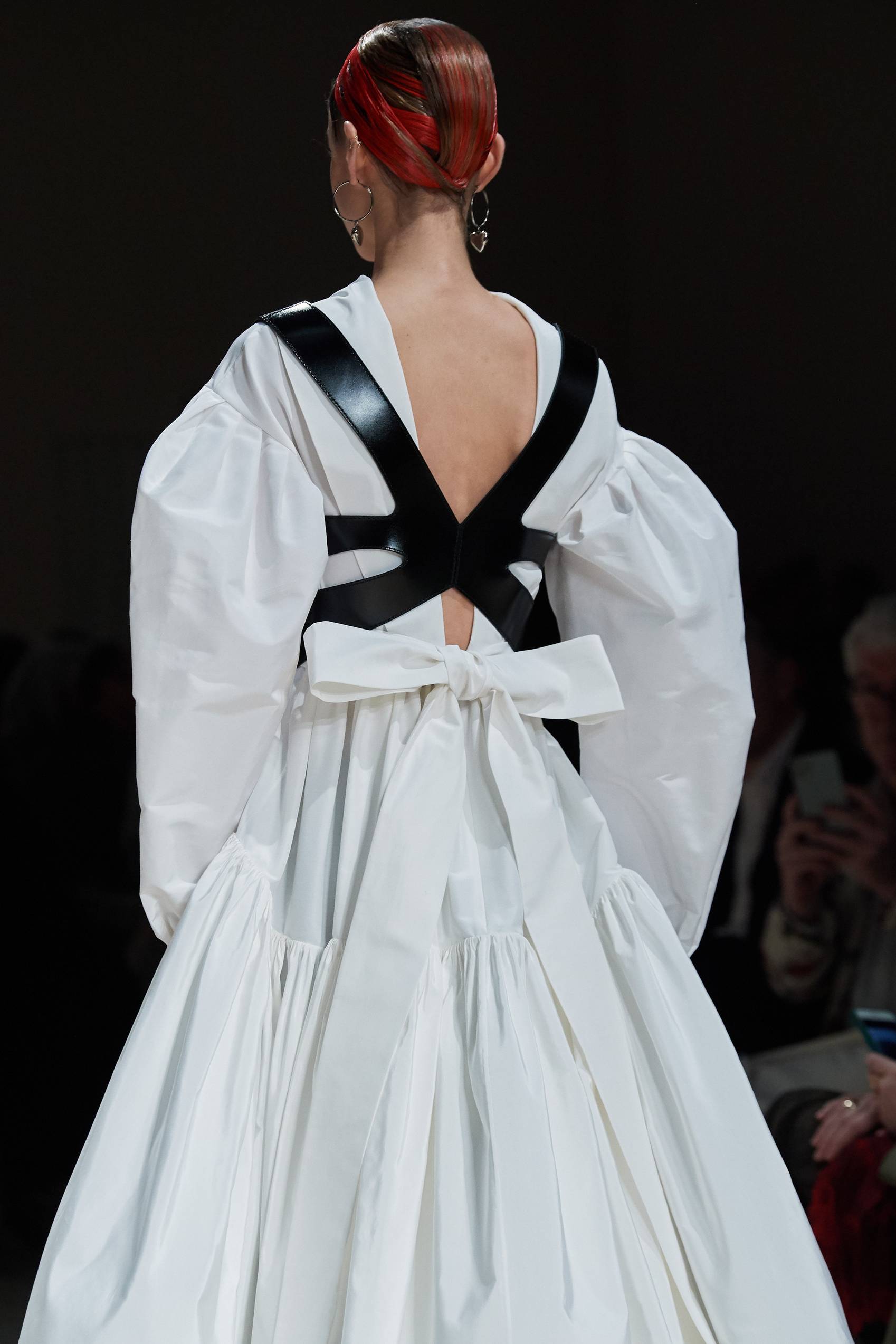ALEXANDER MCQUEEN - FALL 2020 READY-TO-WEAR - Worldwide Fashion Design ...
