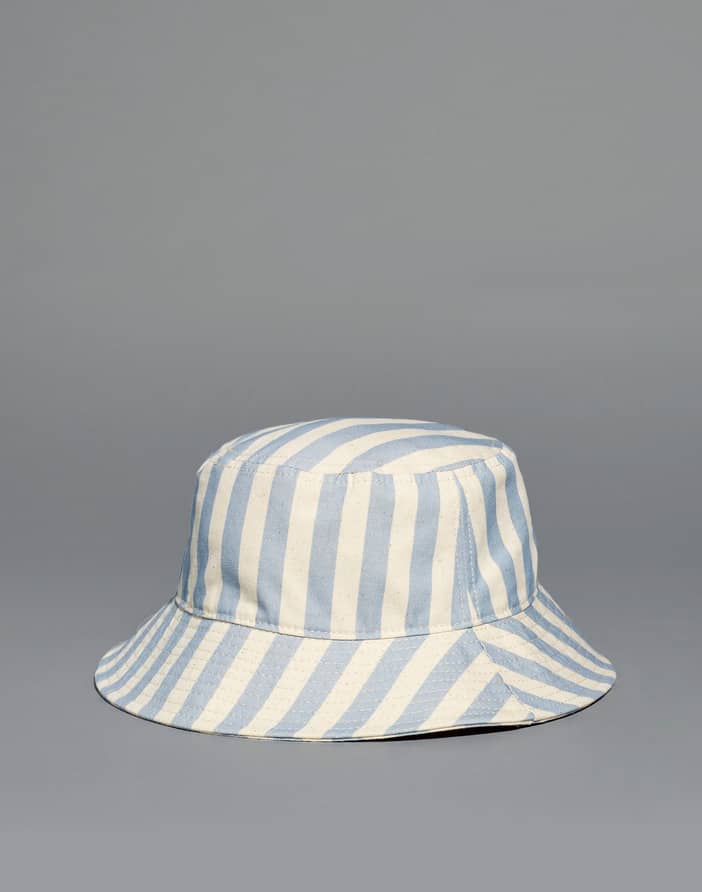 Madewell Short-Brimmed Bucket Hat in Vintage Parchment Multi - Size M-L